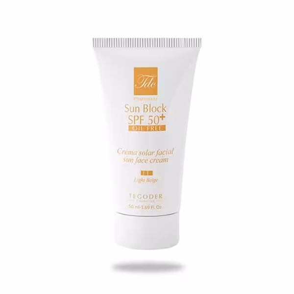 کرم ضد آفتاب فاقد چربی رنگی بژ روشن تگودر اس پی اف 50 حجم 50 میلی لیتر | TEGODER TINTED SUN SCREEN SPF50 FOR OILY SKIN 50ml
