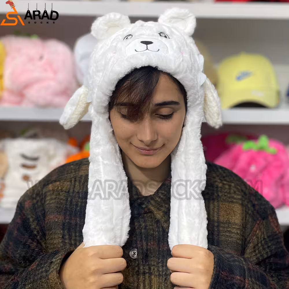کلاه پمپی طرح خرس سفید