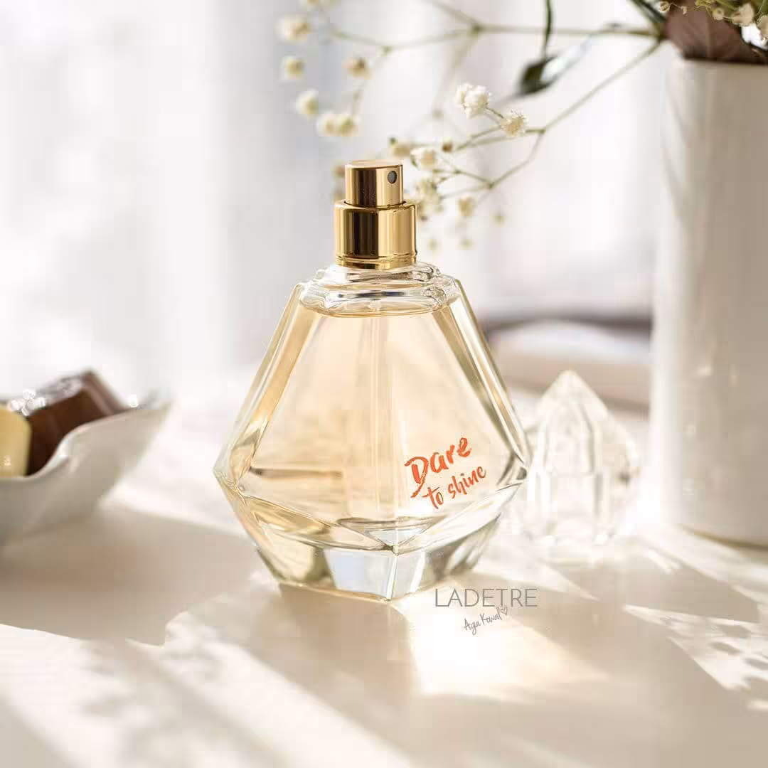 ادوتویلت و عطر زنانه  دیر تو شاین