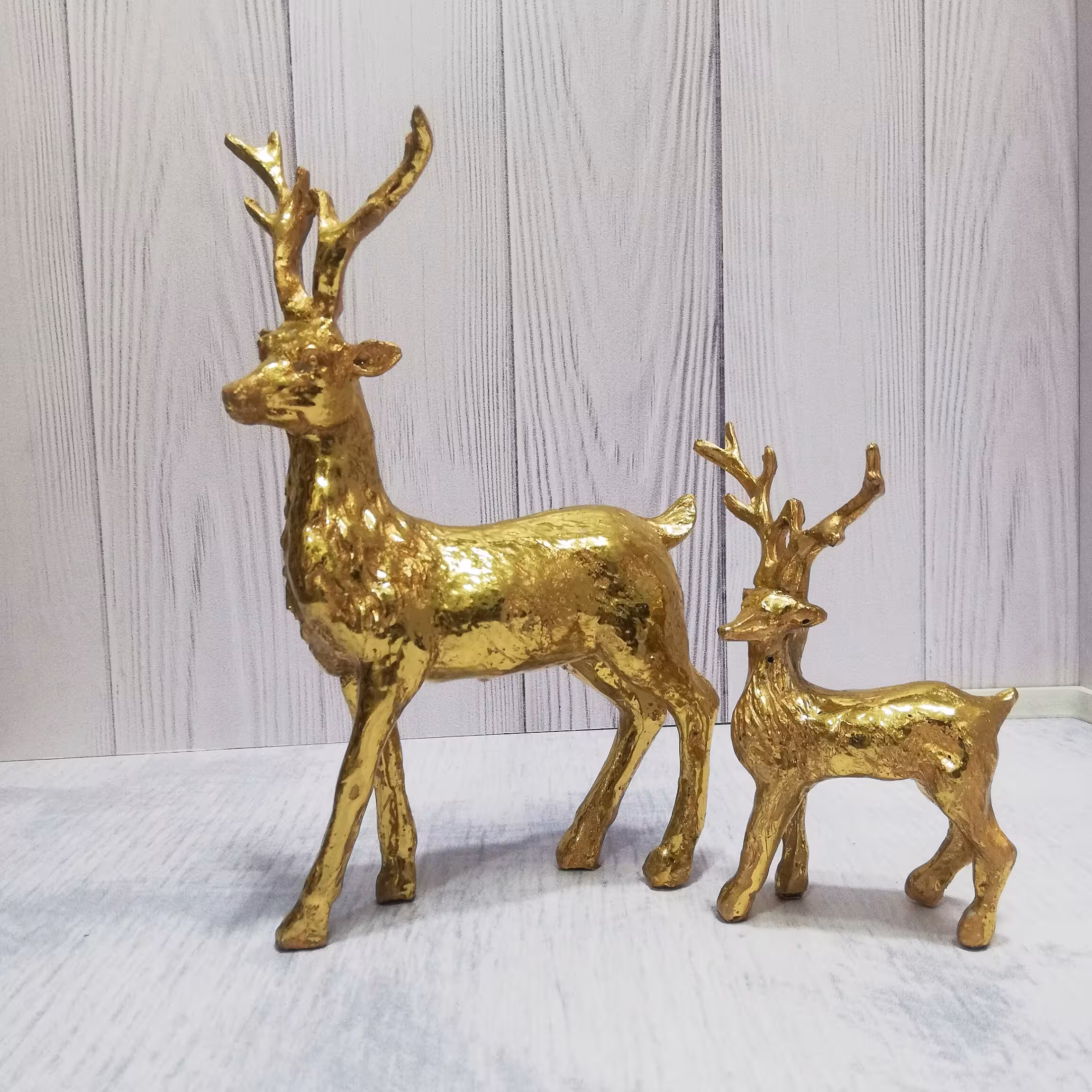 مجسمه  گوزن آبکاری شده