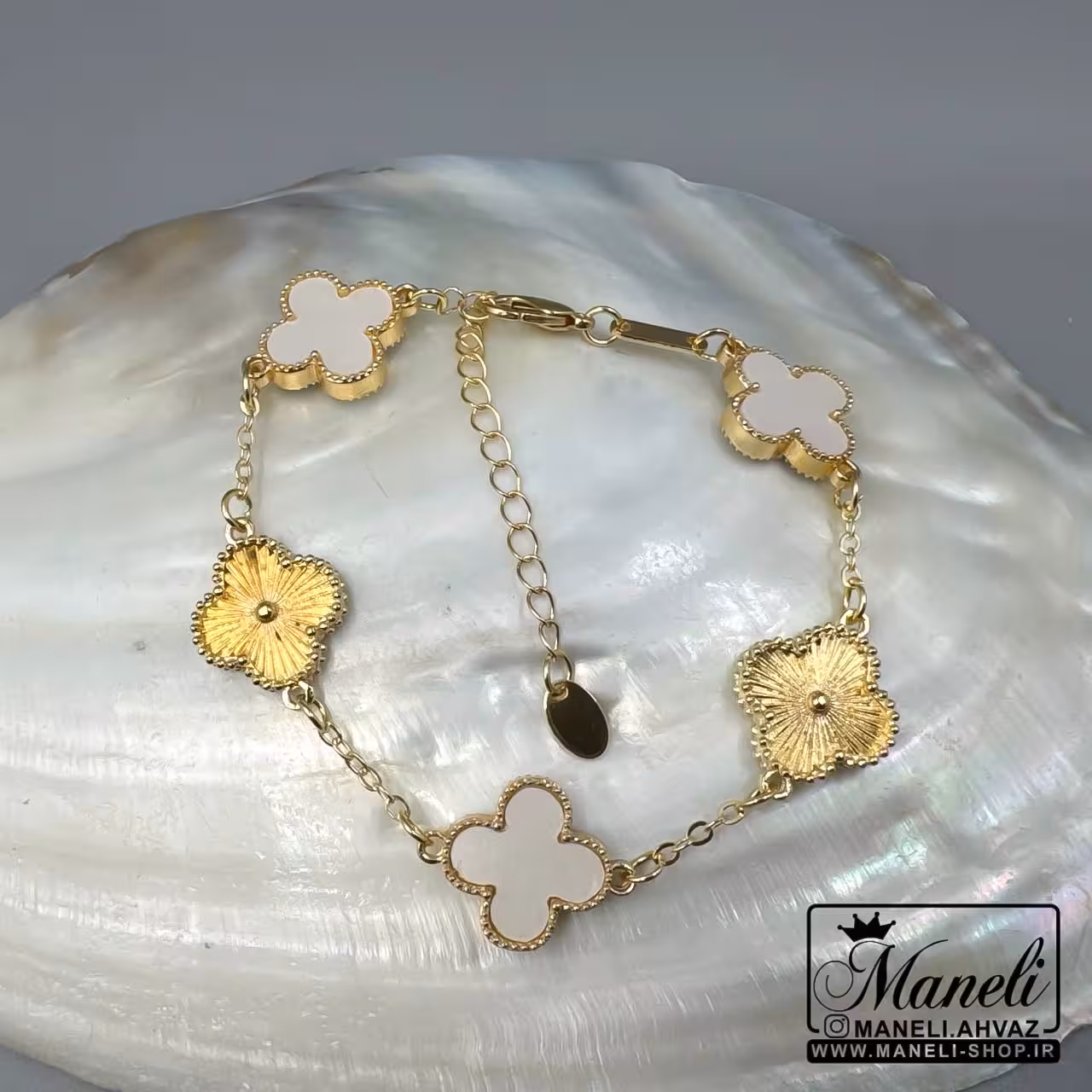 دستبند ونکلیف طلایی با گل سفید|14040452
