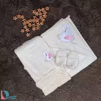 ست 5 تکه حوله نوزادی طرح قو رنگ سفید
