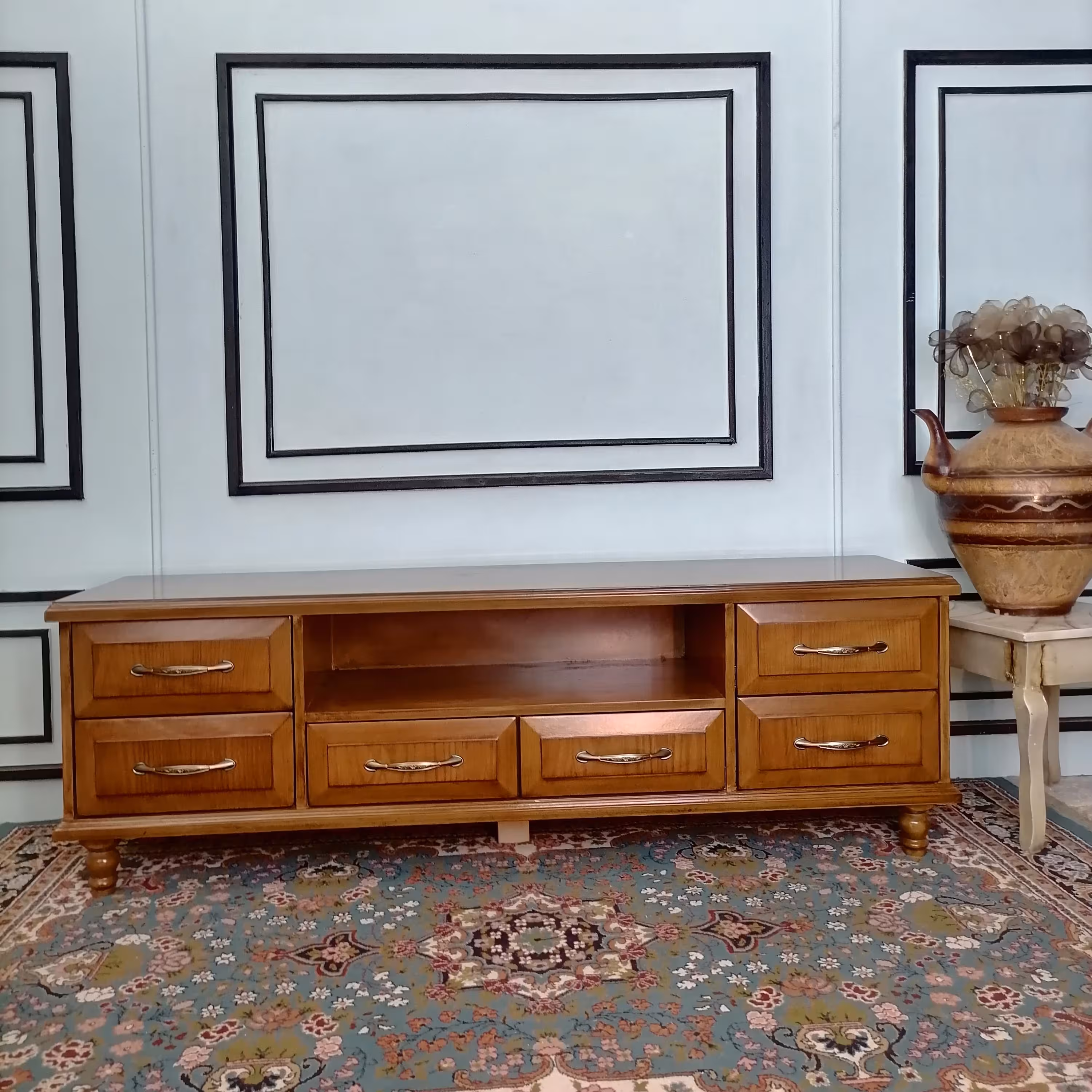 میز تلویزیون خودرنگ با عرض 150