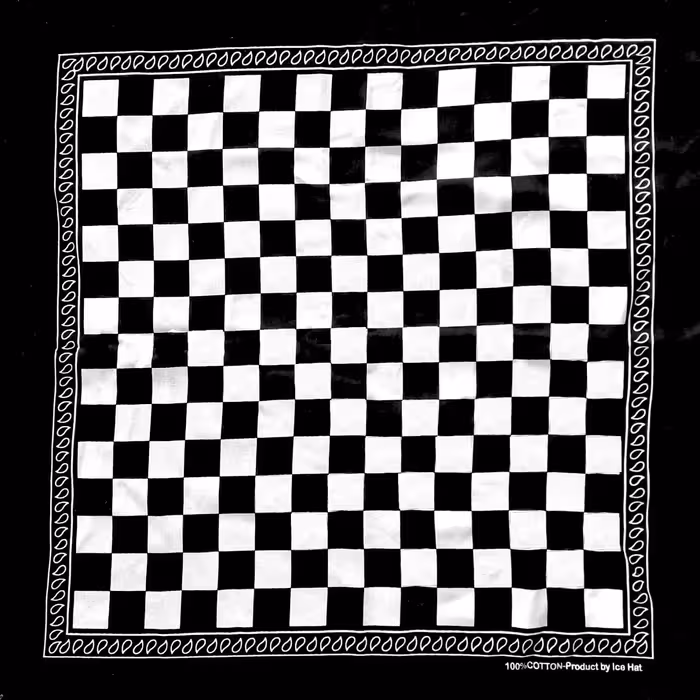 دستمال سر سفید مشکی نخی طرح شطرنجی