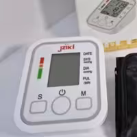 دستگاه فشارسنج بازویی دیجیتال سخنگو فارسی با برق و باتری