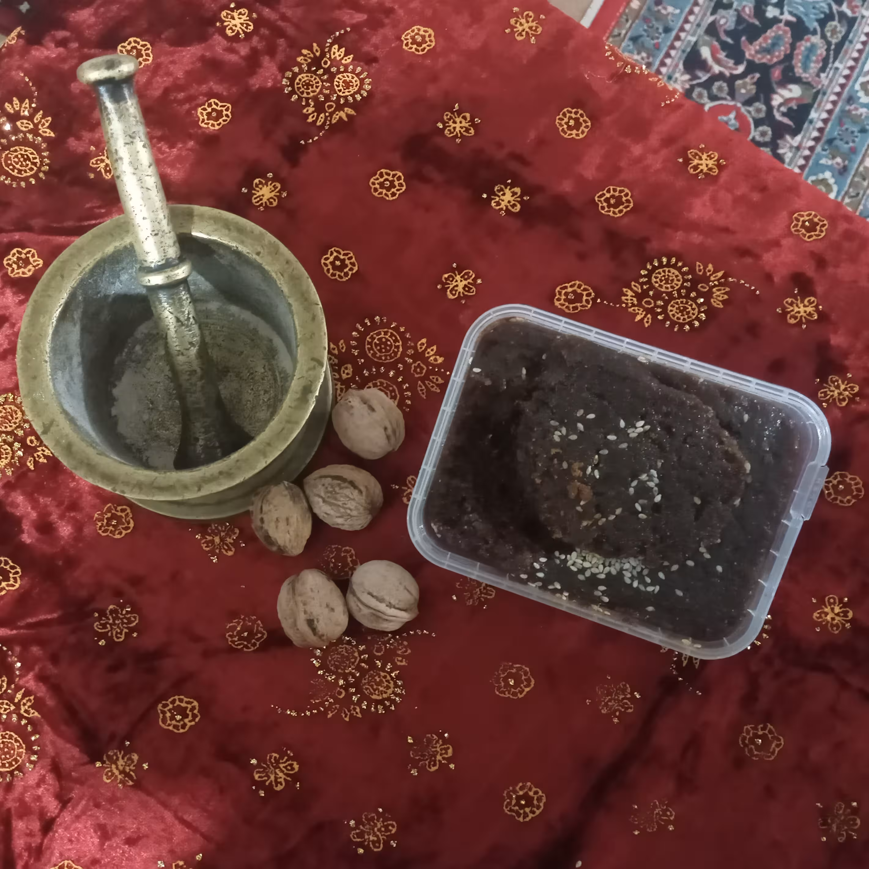 حلوای سیاه عسلی گردویی اردبیل