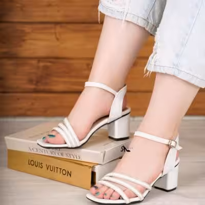 کفش مجلسی سایز37تا40 پاشنه 6سانت کیفیت باضمانت پاخور عالی