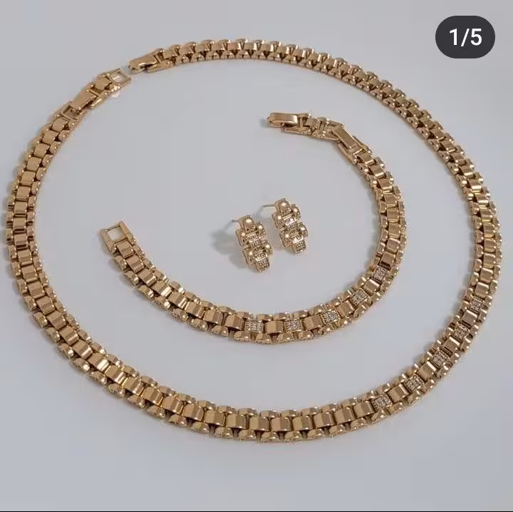 سرویس کامل زنانه،برند مطرح ژوپینگ،بالای ده سال ماندگاری💍