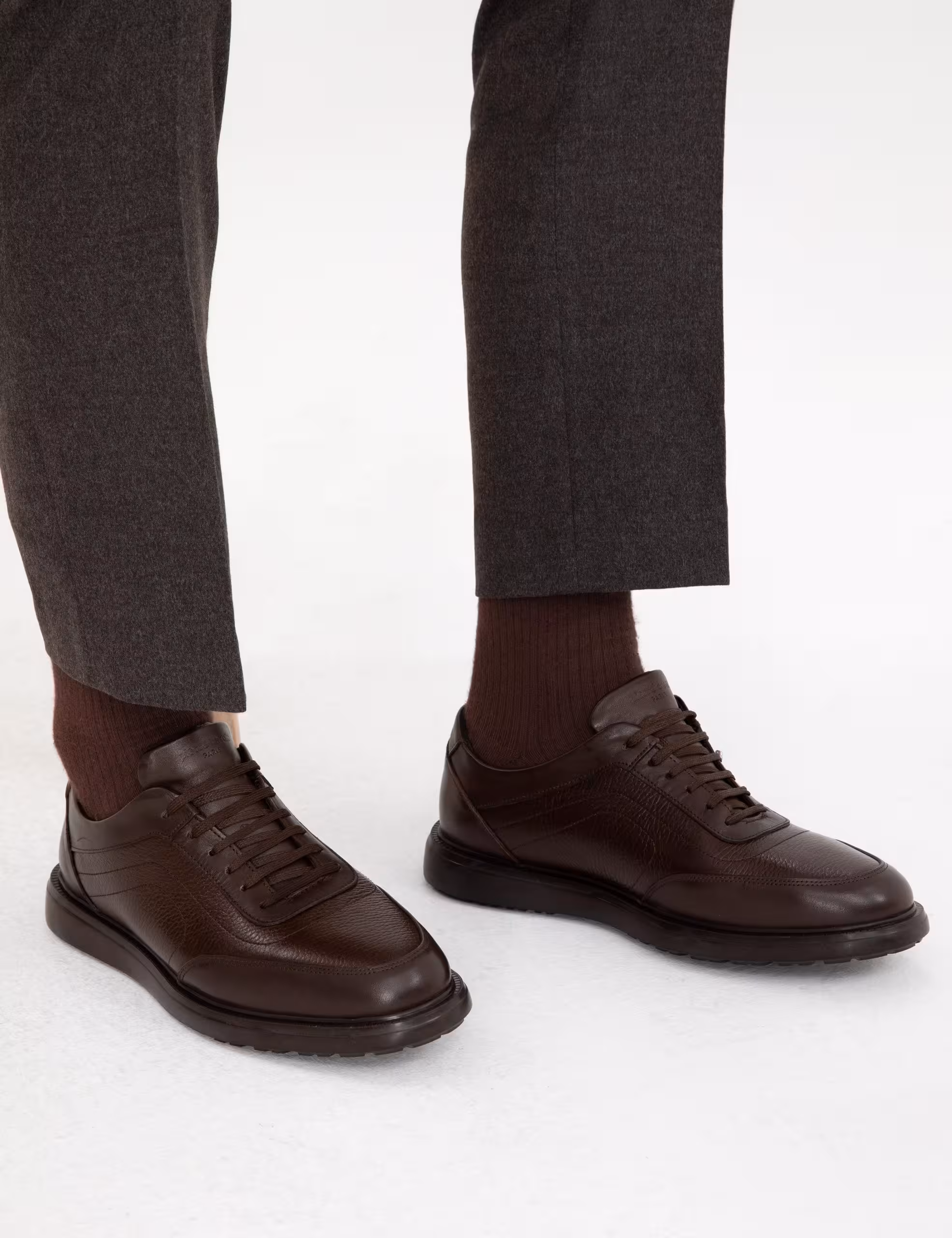 کفش روزمره مردانه قهوه ای پیرکاردین