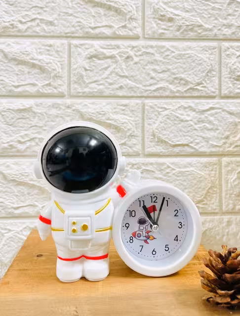ساعت رومیزی کودک طرح فضانورد-مشکی