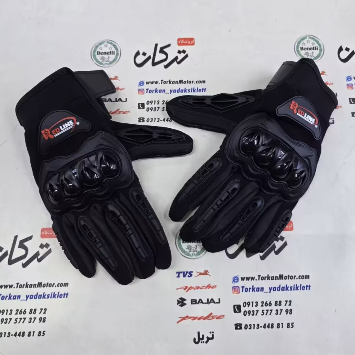 دستکش حرفه ای ضربه گیر دار مدل ردلاین مشکی قرمز جدید( تاچ دار )