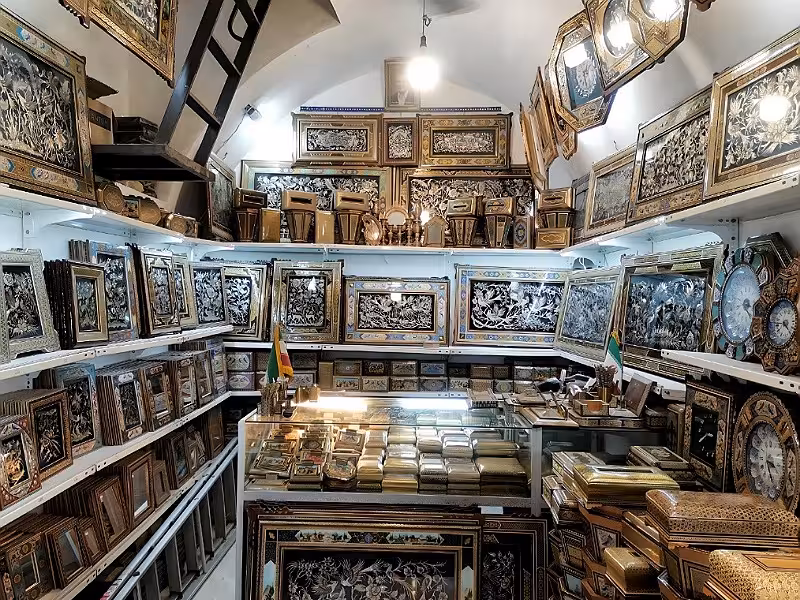 تابلو قلمزنی با قاب خاتم کاری تذهیب صلیب 70در90