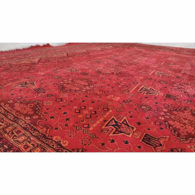 فرش ماشینی زمرد مشهد مدل کهنه نما زمینه لاکی