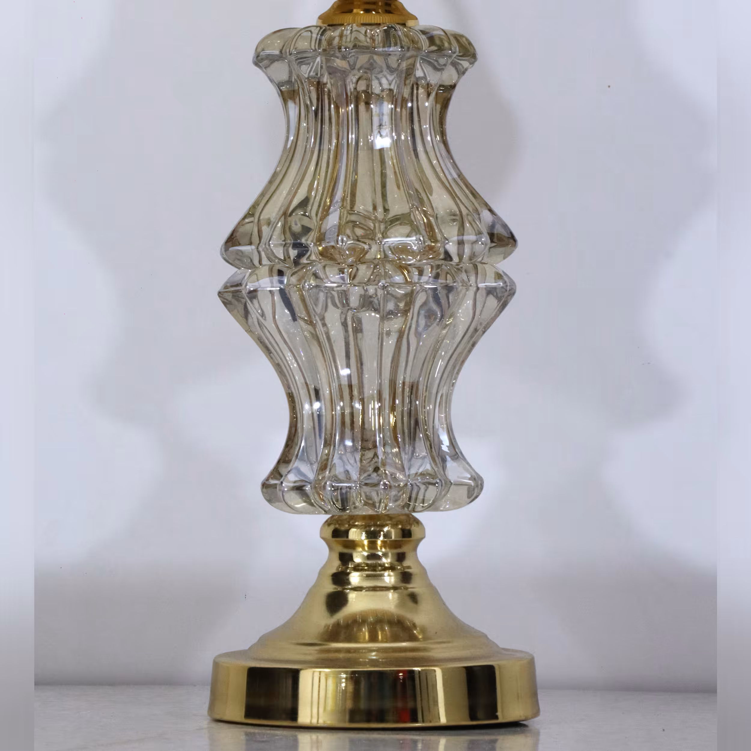 آباژور رومیزی مدل خطی