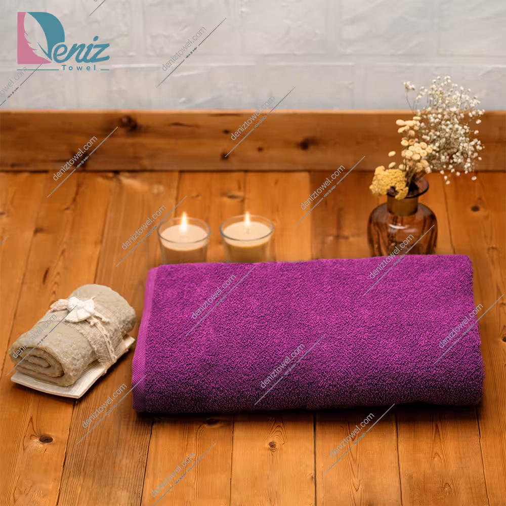 حوله استخری طرح ساده رنگ ارغوانی