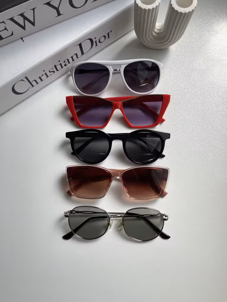 پك 5 تايي عينك برند زنانه ومردانه يووي 400 فقط 599 تومان