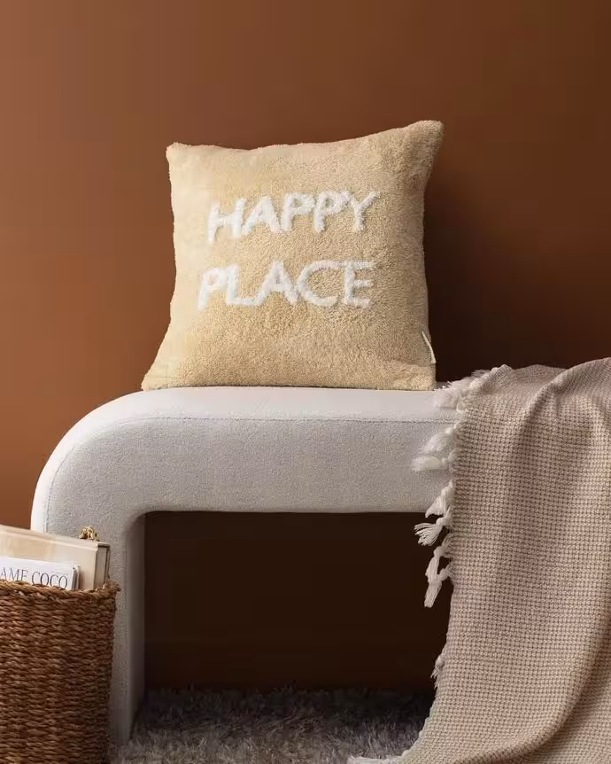 کاور کوسن مادام کوکو طرح happy place