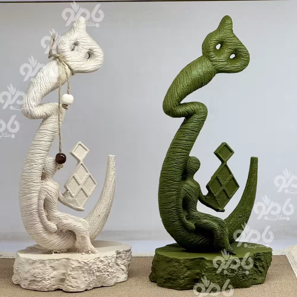 مجسمه رزین مدل هیچ