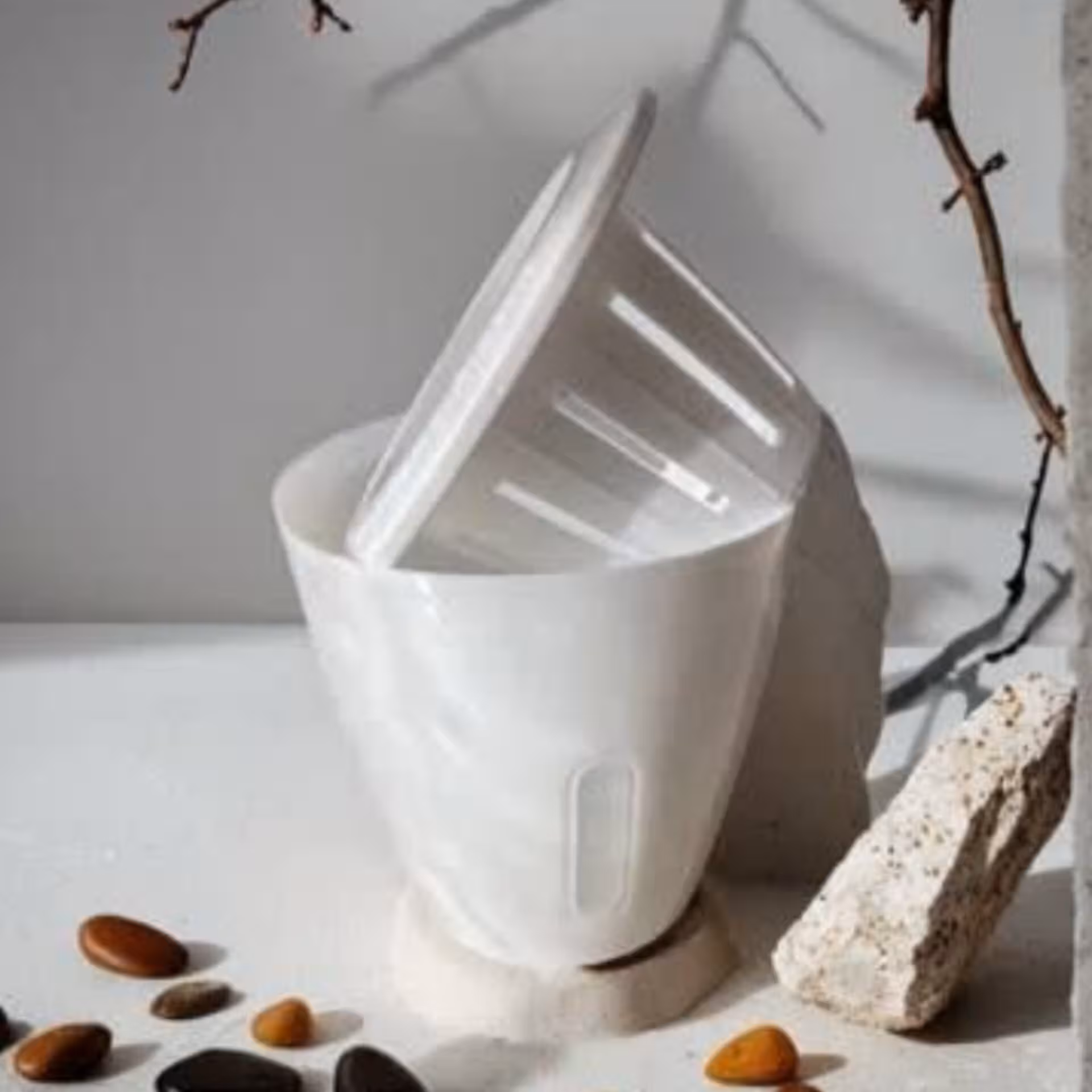 گلدان خودآبیار دو جداره  سایز 14 سفید (پس کرایه)