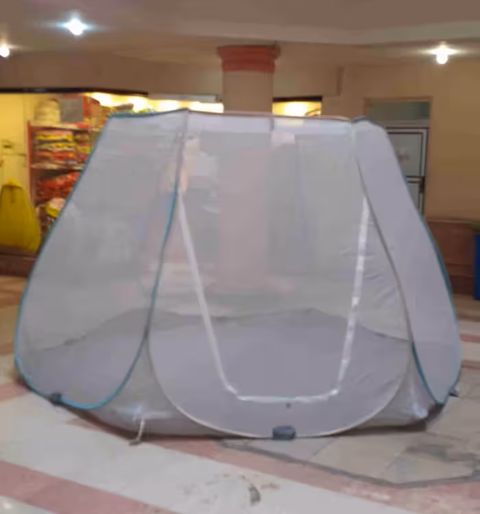 پشه بند مسافرتی 6ضلعی سقف صاف 18نفره محصولی جاداردرابعادی بزرگ که به وسیله فنرهای مستحکم به راحتی برپاوجمع می شود، قابل حمل بوده