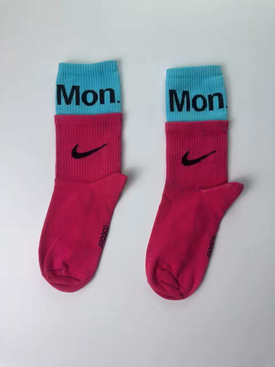 جوراب ساقدار فری سایز یونیسکس روزهای هفته نایک دوشنبه