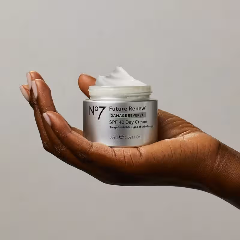 قیمت و خرید کرم ضد آفتاب نامبر سون مدل Future Renew™ Damage Reversal 40 SPF Day Cream 50ml اورجینال