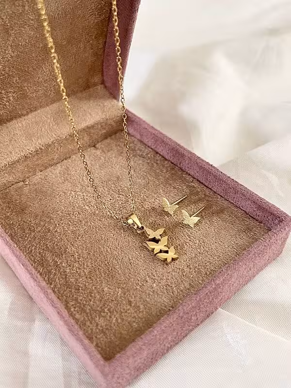 نیمست پروانه ای