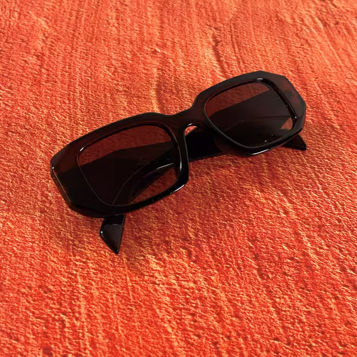 عینک آفتابی مدل 02