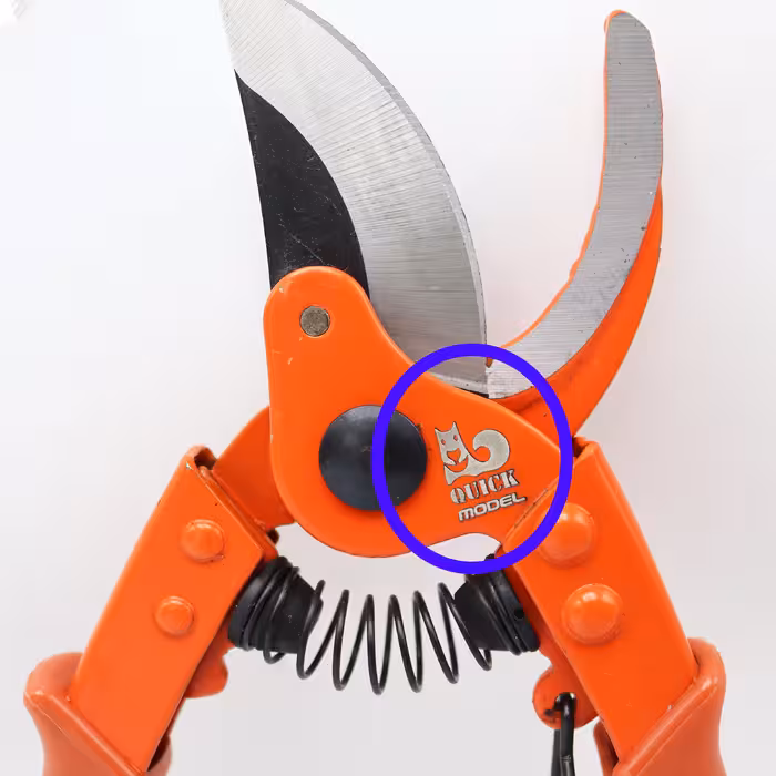 قیچی باغبانی مدل کوییک کد YP-AZ-ROKESHDAR-22CM