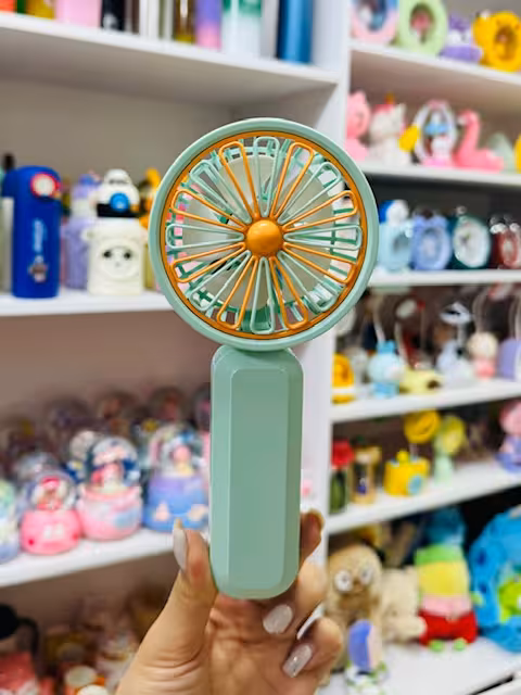 فن فانتزی تاشو وچراغ دار سبز