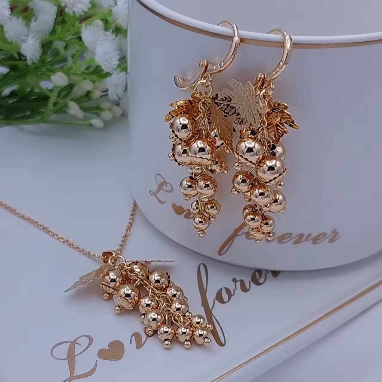 نیمست طرح طلای زنانه،مدل انگور،برند معتبرy,s,x💍