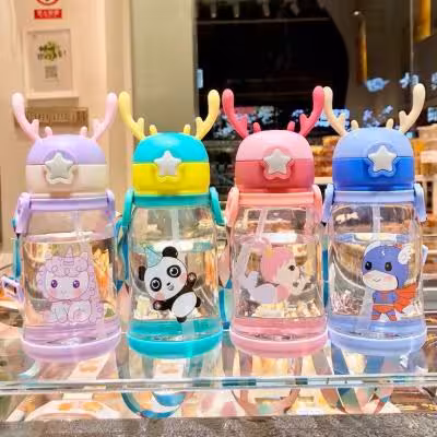 قمقمه عروسکی نی دار با شاخ گوزن