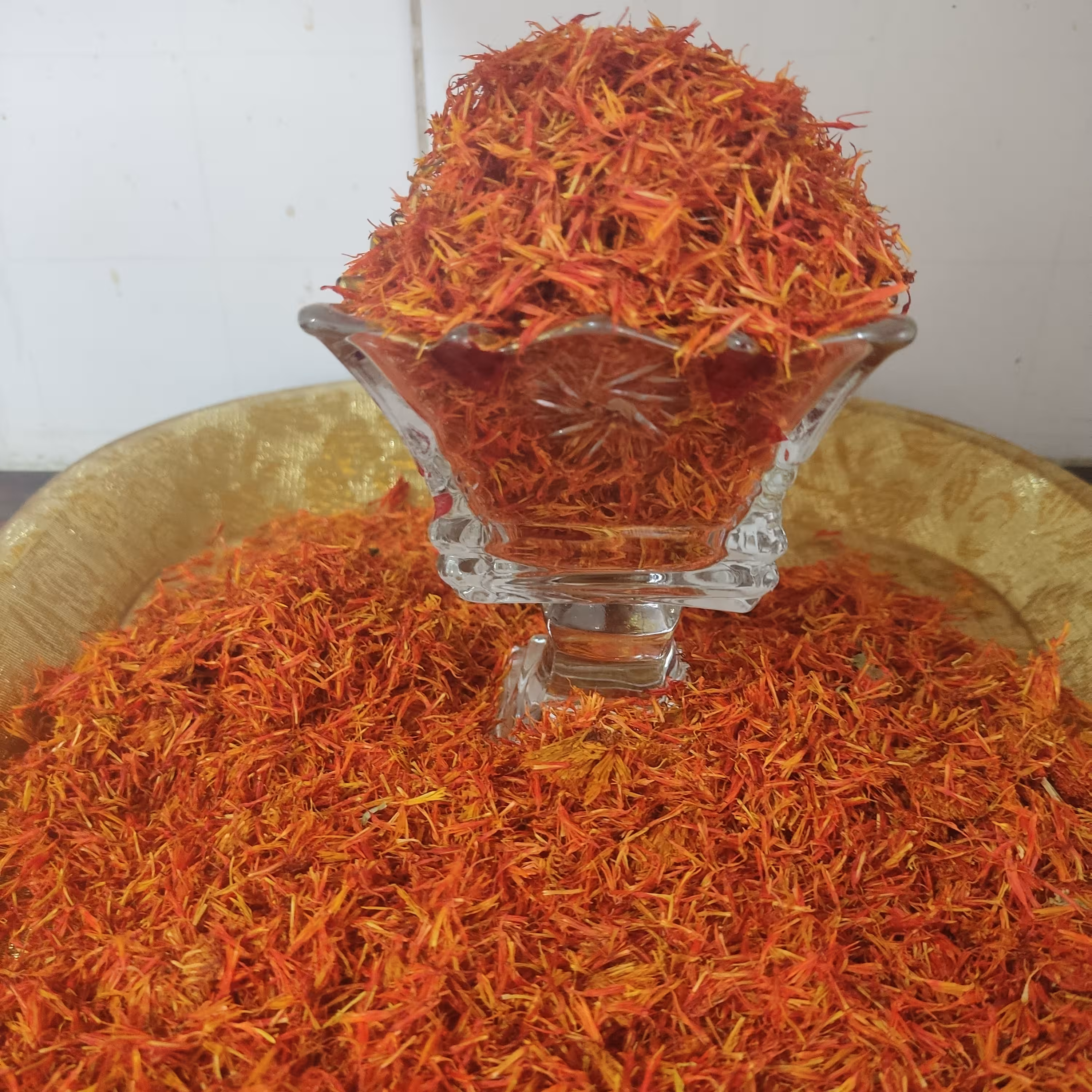 گلرنگ بسته 100گرمی  ارگانیک محصول امسالی تولید  محلی بدون واسطه