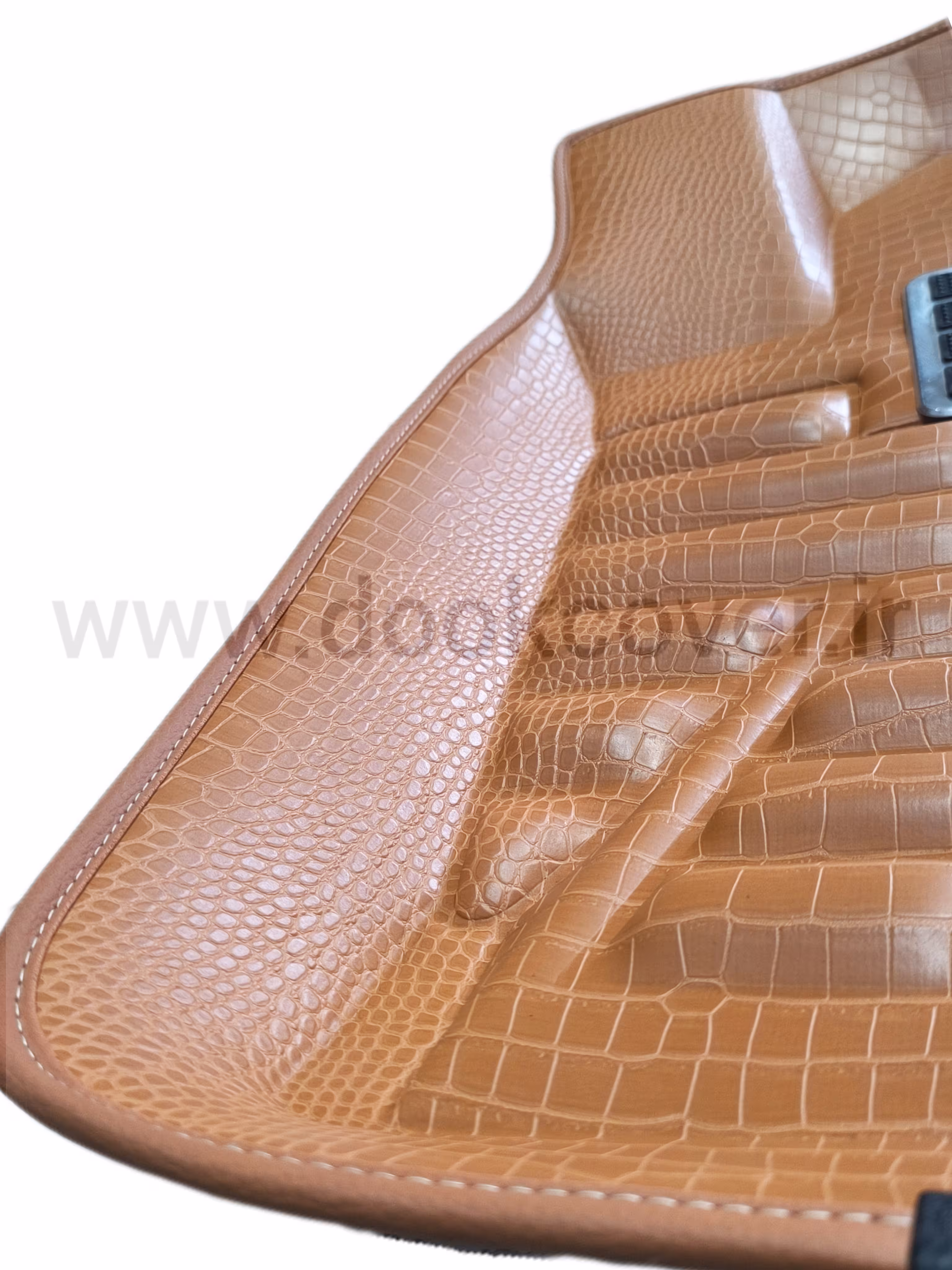 کفپوش پنج بعدی خودرو  پانیذ مناسب برای سمند