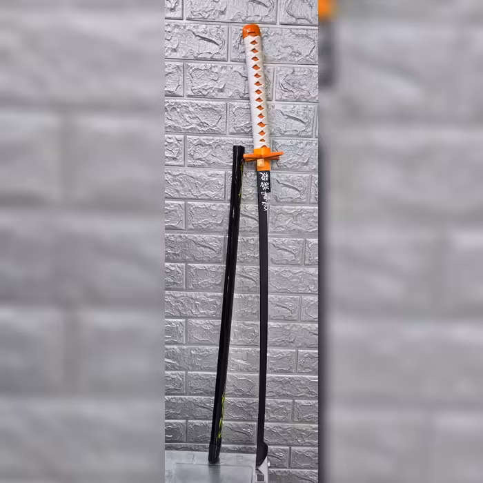 کاتانا شینوبو انیمه شیطان کش