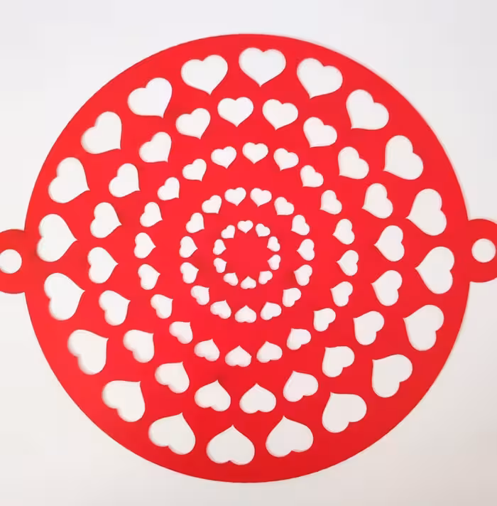 شابلون روی کیک قلب ریز