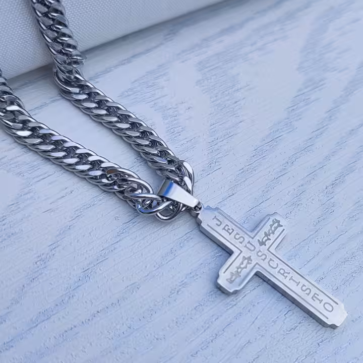 گردنبند صلیب نقره ای همراه زنجیر 5 میل