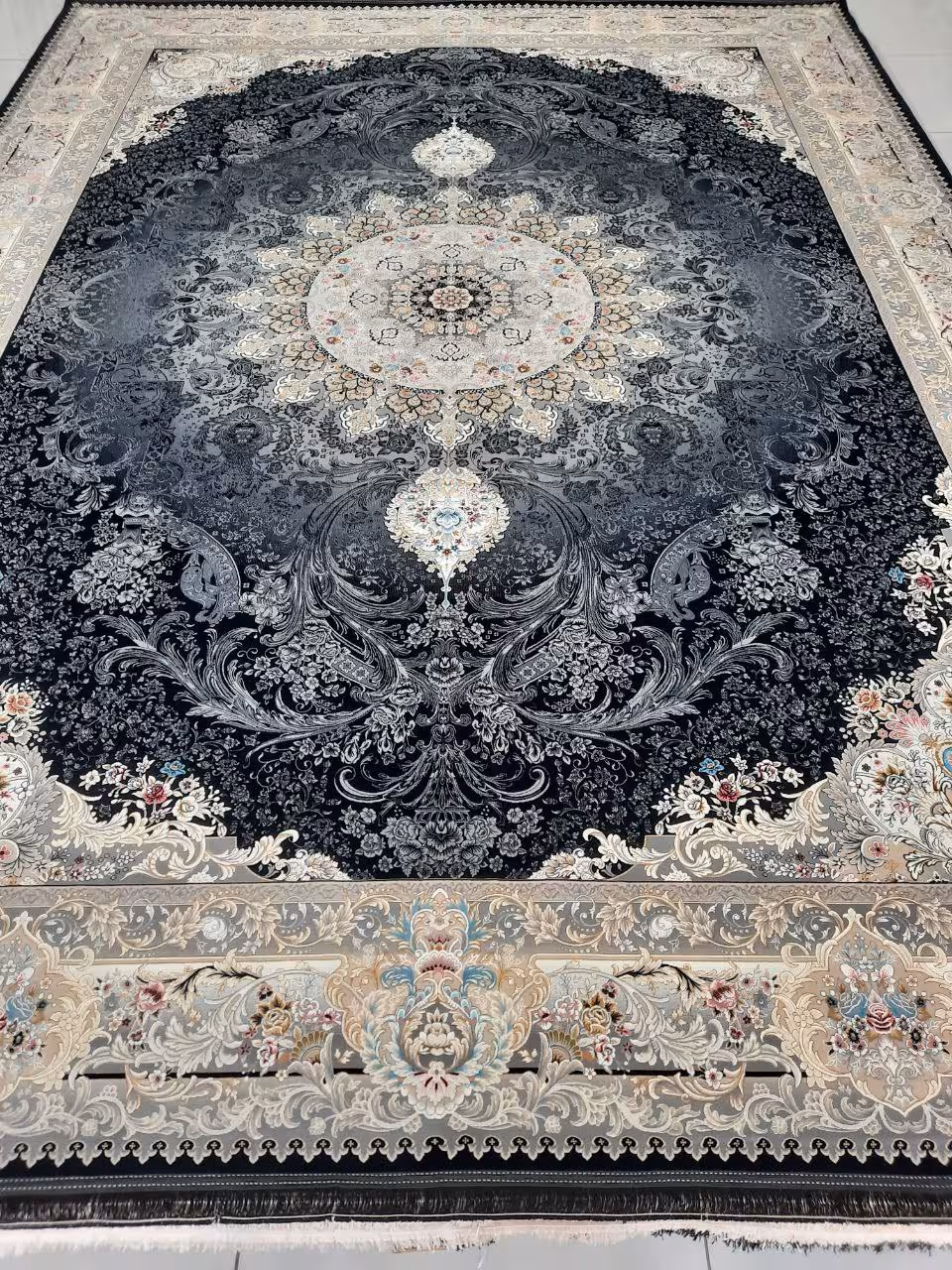 فرش 12متری اکرولیک کاشان 1200 شانه تراکم H 3600