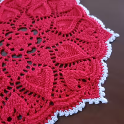 رومیزی بافتنی مدل ماندالای قلب شیرین