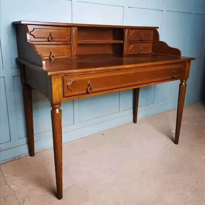 میزتحریر کلاسیک 5 کشو قهوه ای طول120،عمق60 (پس کرایه)