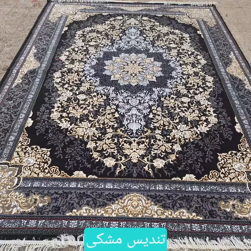 فرش 9متری ماشینی کاشان440شانه BCFبی سی اف طرح تندیس مشکی(باارسال رایگان)