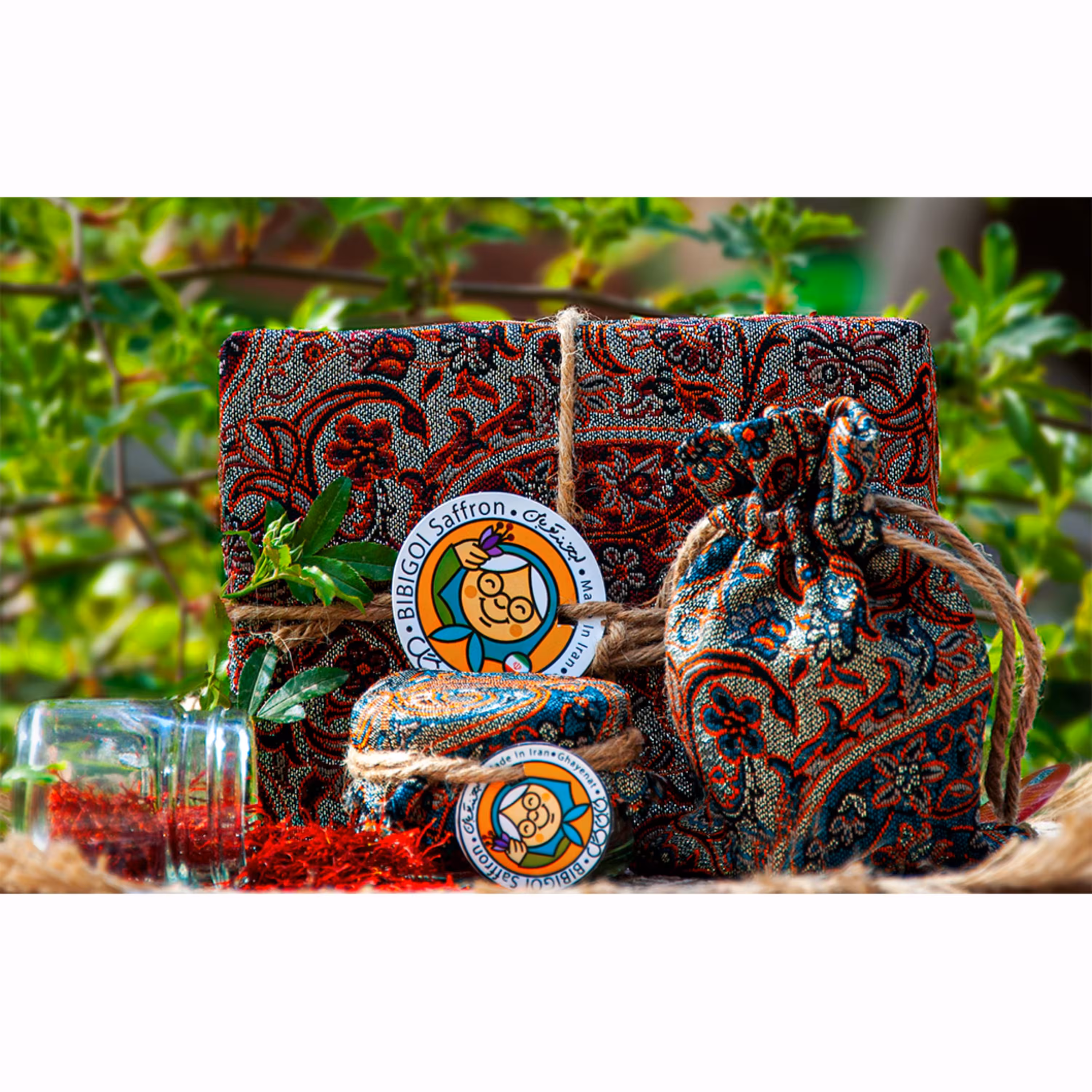 پک زعفران بغچه پیچ ترمه(تهیه شده از آخرین برداشت و همراه ارسال رایگان)