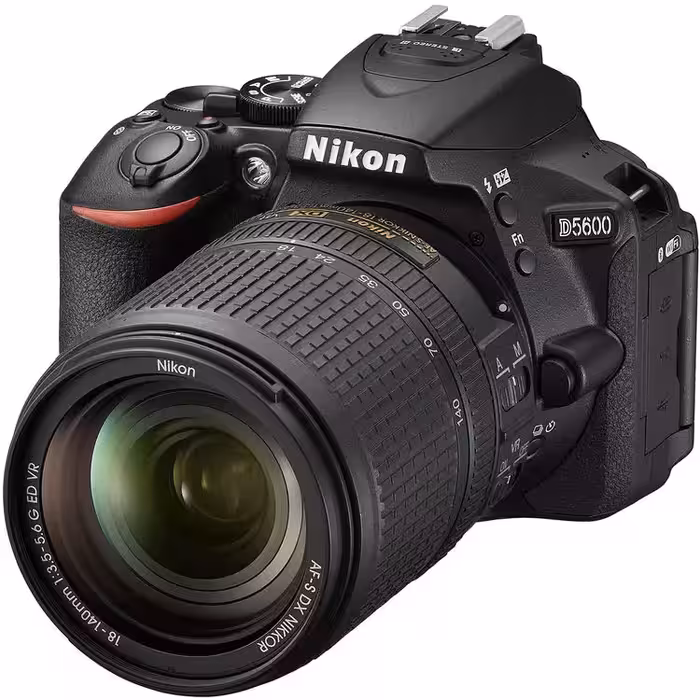 دوربین عکاسی نیکون Nikon D5600 Kit 18-140mm f/3.5-5.6 G VR