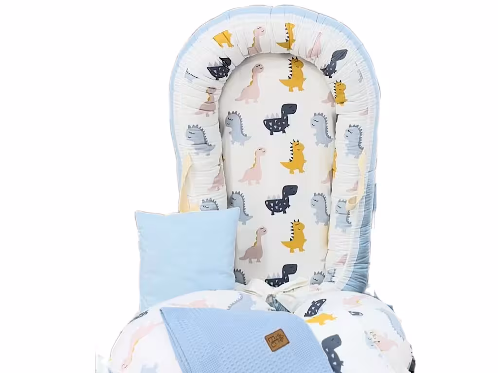 ست تشک لبه دار و آغوشگیر (قنداق سوئیسی) با بالشت و روانداز و زیرانداز تعویض طرح پیکه دایناسور سرمه ای آبی الا ELA