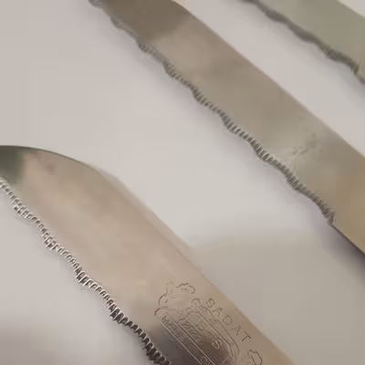چاقو مدل اره ای کد 1