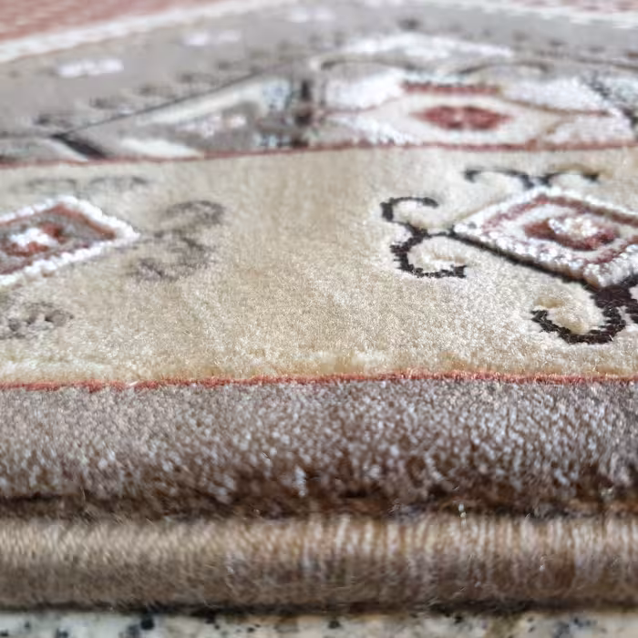 فرش ماشینی ساوین طرح 7706 زمینه گردویی