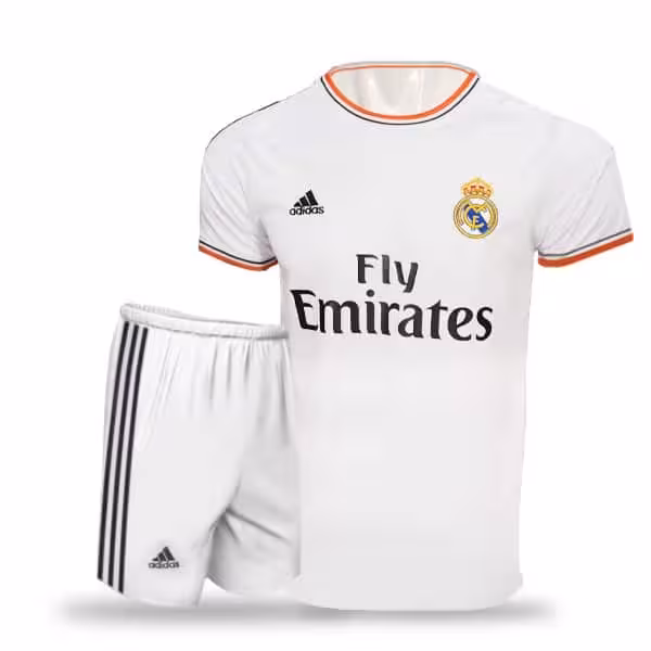 پیراهن و شورت کلاسیک اول رئال مادرید 2013