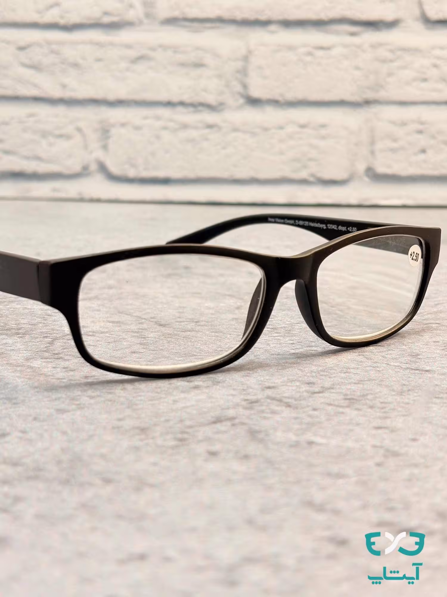 عینک مطالعه کد 64
