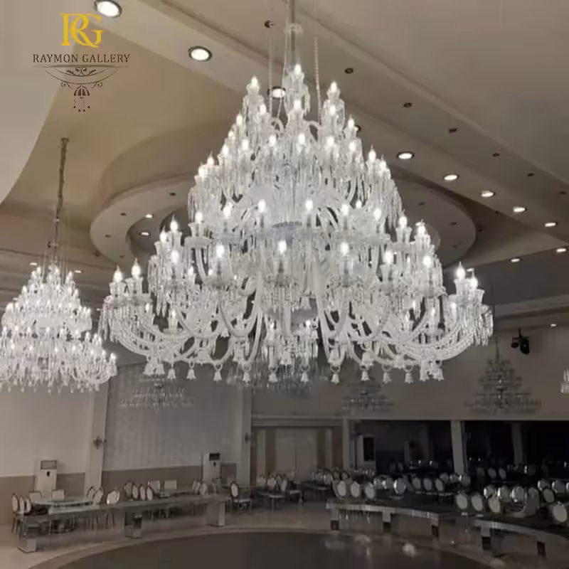 لوستر باکارات سفید یخی طبقاتی کریستالی (86 شاخه)