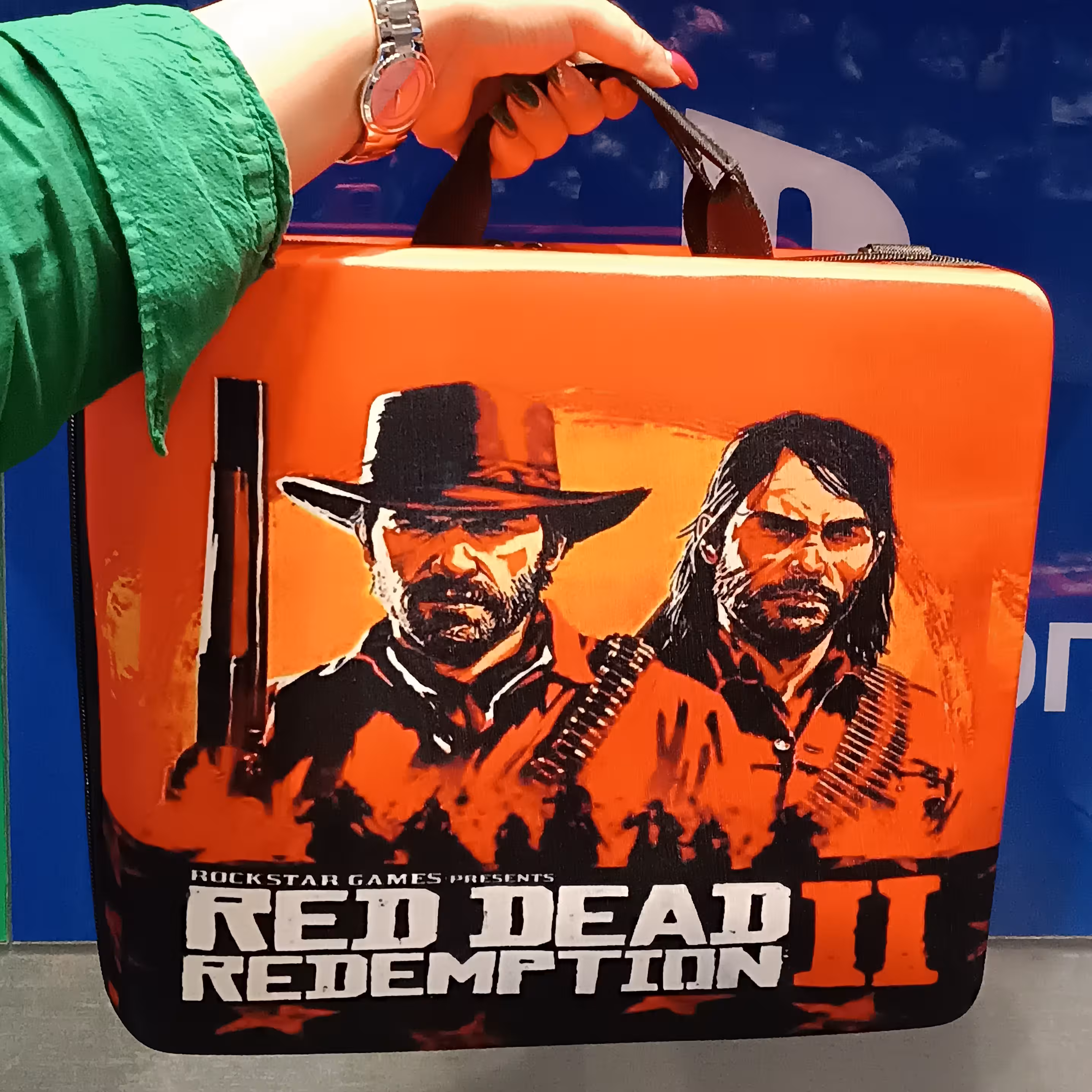 کیف حمل کنسول ps4 طرح red dead